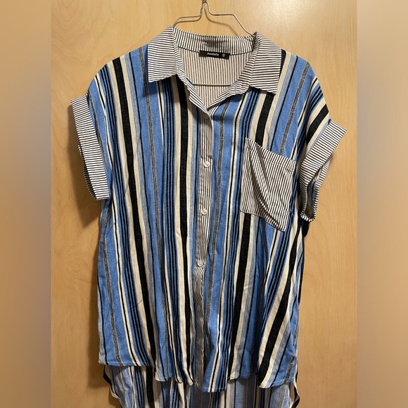 Annabelle Boutique striped Button Down Top size Small EUC worn once - Picture 4 of 7